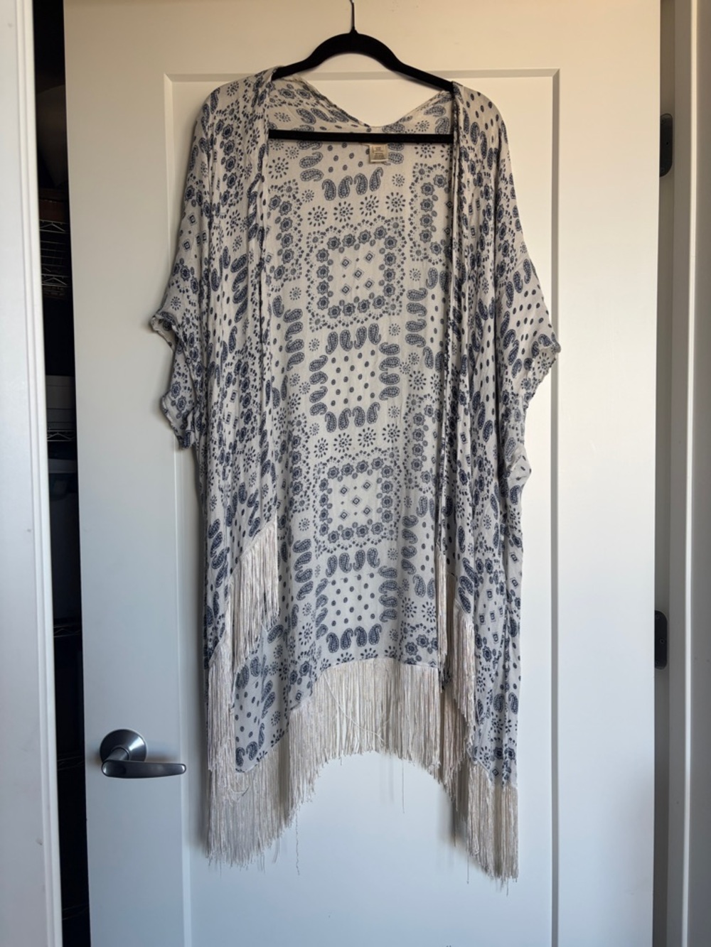 Lovestitch fringe kimono os
